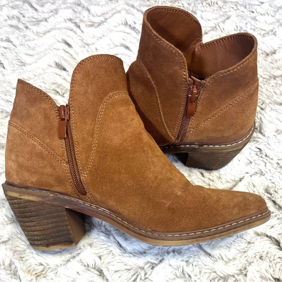 Roxy Women’s Cassidy Leather Ankle Boots 
Surfer Boho Minimalist Indie 
Size 7 - Picture 4 of 11